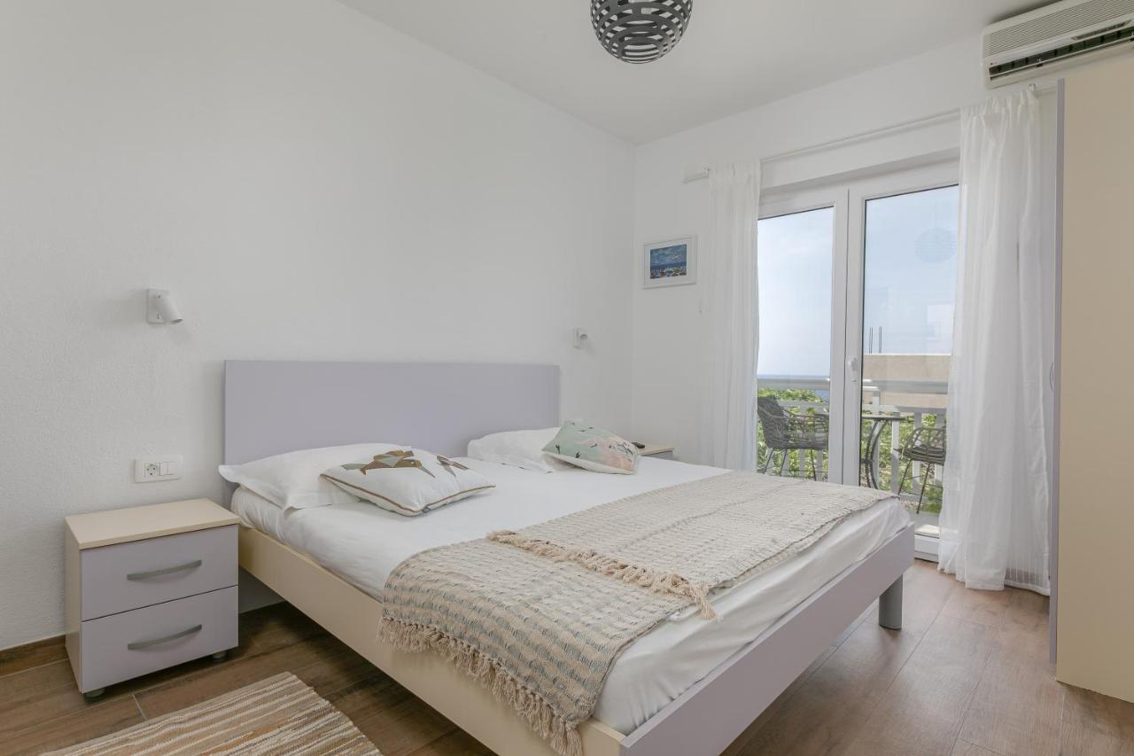 La Casa Di Nonno Apartamento Milna  Exterior foto